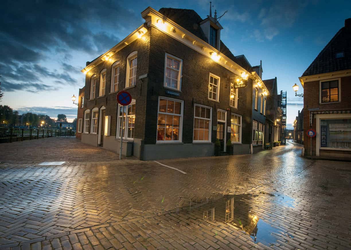 Kaatje bij de sluis